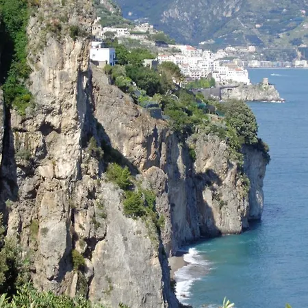Blue Lagoon Амальфі