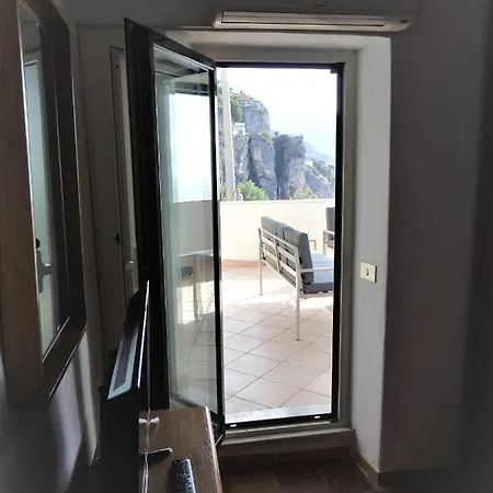 Blue Lagoon * Амальфі