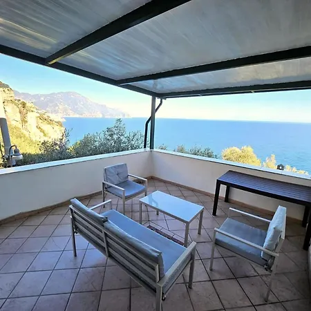 Blue Lagoon Амальфі